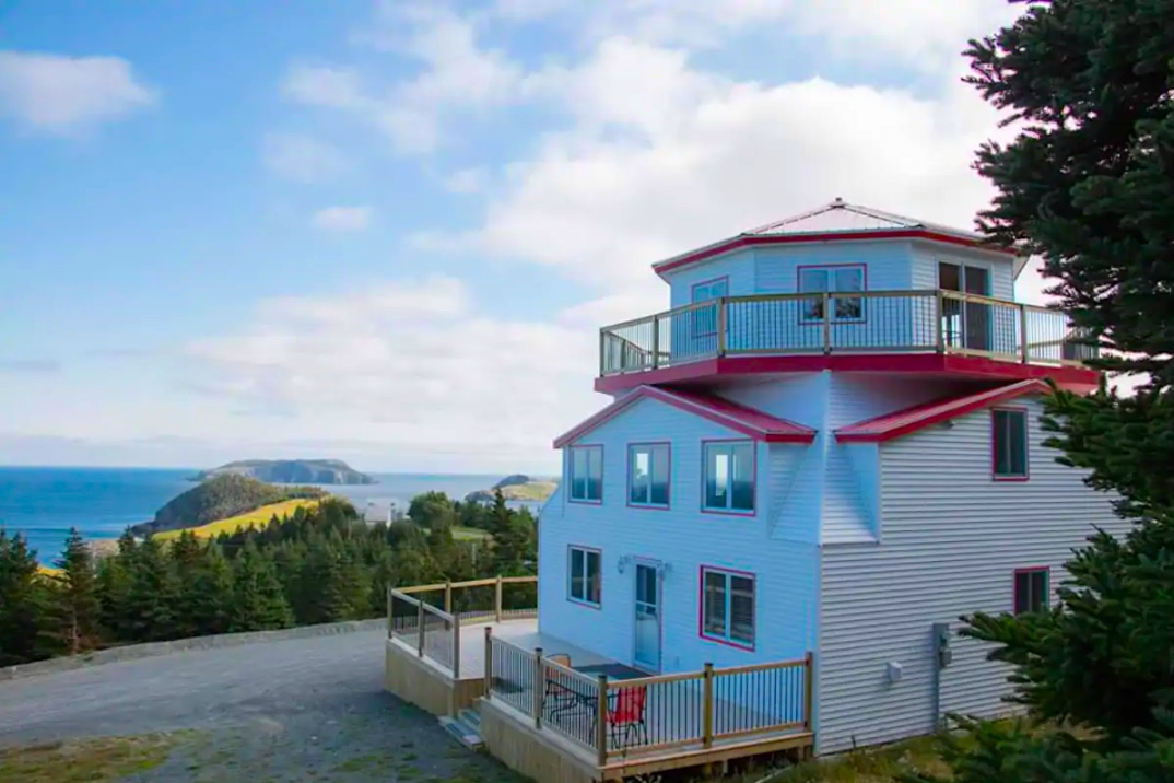 Newfoundland Lighthouse Rental In Tors Cove Newfoundland Buzz