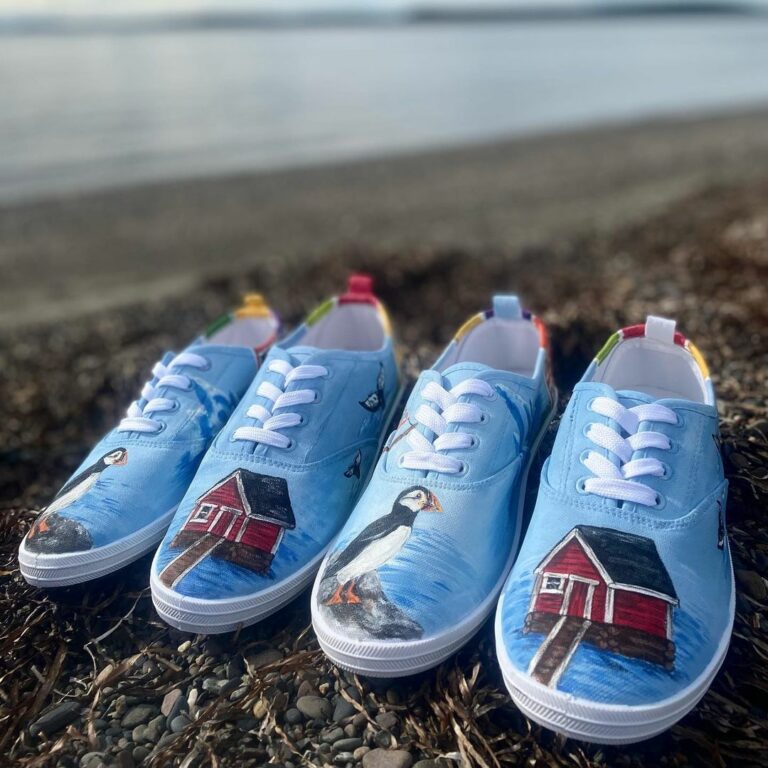 Read more about the article Newfoundland Themed Shoes From Saltwater Studio
