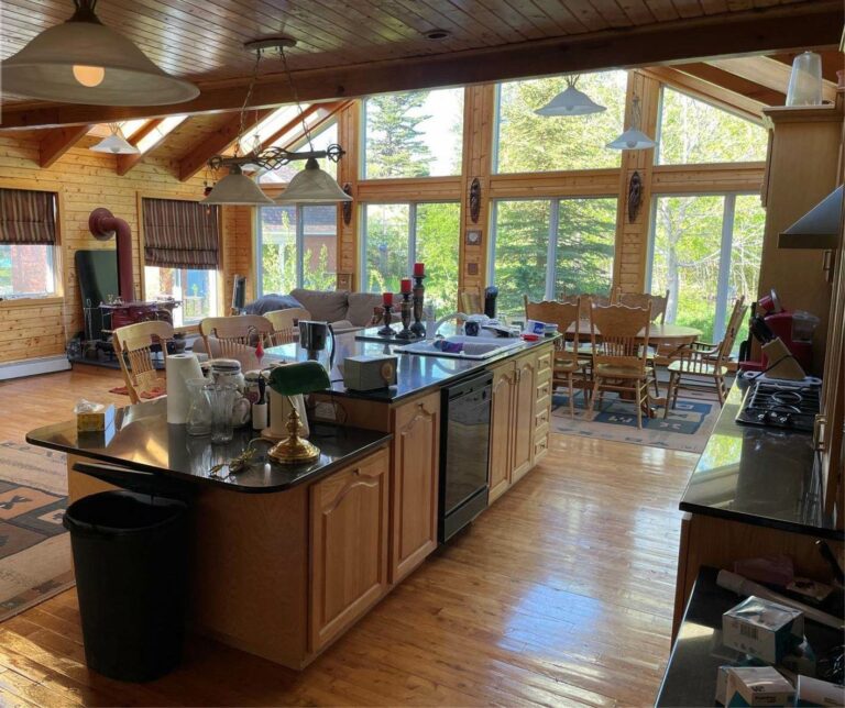 Read more about the article Appleton NL Home For Sale With A Lot Of Unique Charm