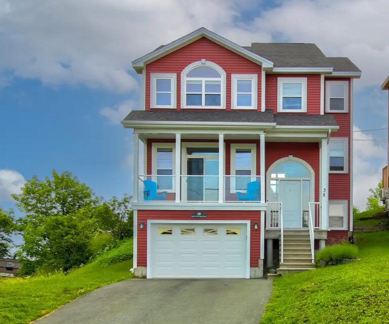 Read more about the article Luxury Quidi Vidi Vacation Rental Right In The Village