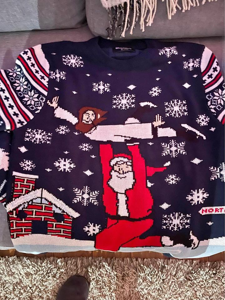 Santa and jesus on sale sweater