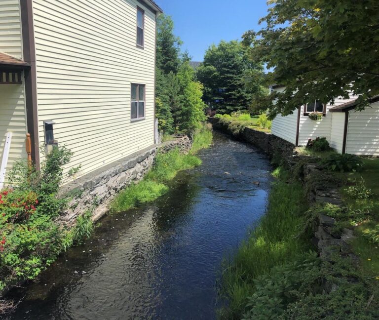 Read more about the article Brigus Home For Sale Right Next To The Canal