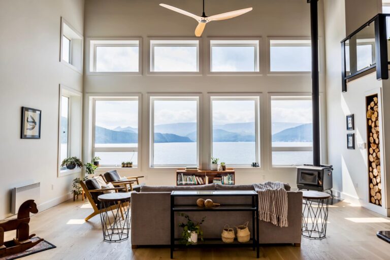Read more about the article A Luxury Norris Point Home With A Million Dollar View